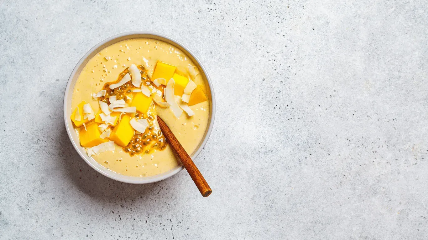 Anti-Inflammatory Tropical Smoothie Bowl