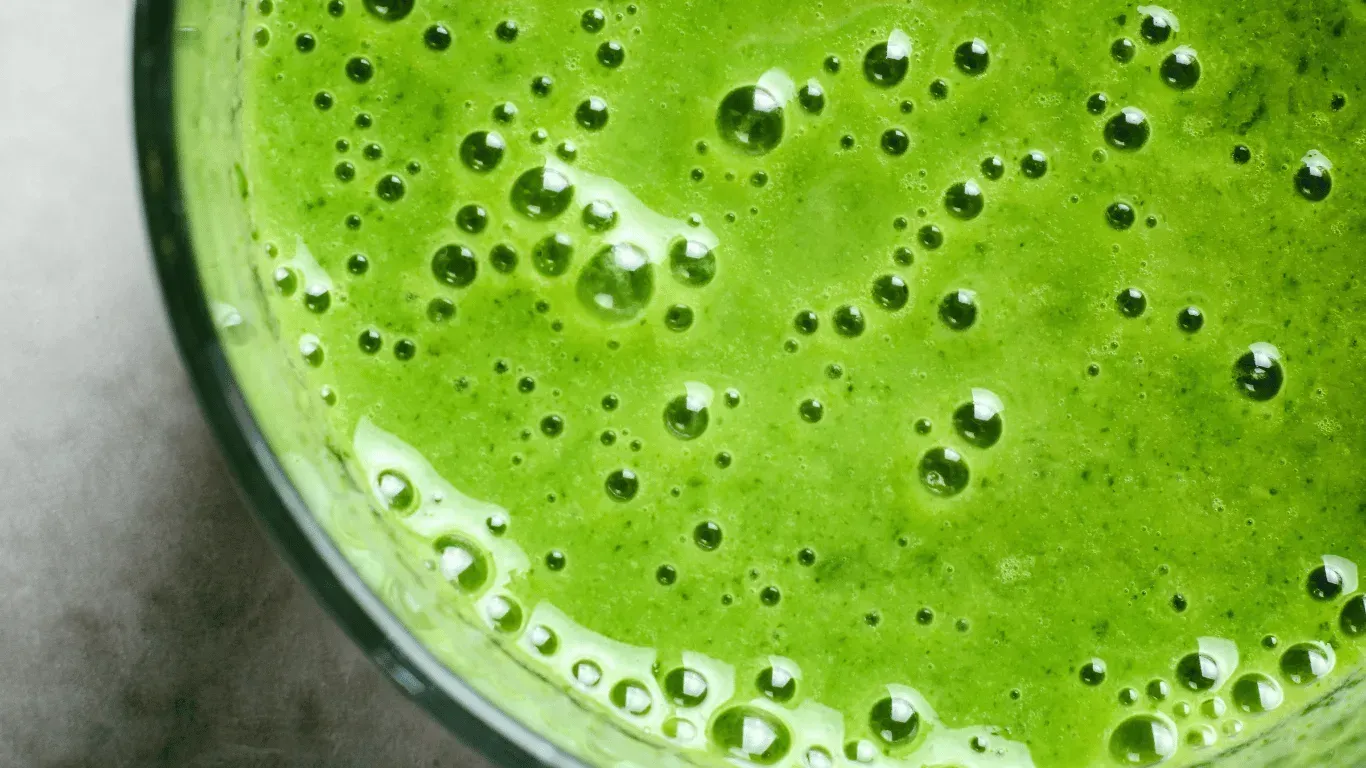 Green Detox Smoothie with Manuka Honey